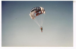 PARACHUTISME  PHOTO 10X15 - Fallschirmspringen