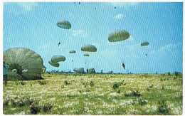 PARACHUTISME  BATAILLON AIRBORNE DIVISION NORTH CAROLINA - Parachutespringen