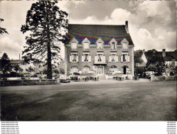 D39  ORGELET  L'Hôtel De La Valouse ( écrit Valouses )  ......... Avec Peugeot 403 - Orgelet