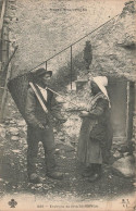 FRANCE - Châtel Guyon - Les Environs - Deux Vieillards - Carte Postale Ancienne - Châtel-Guyon