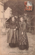 FOLKLORE - Costumes - Alsaciennes - Intérieur D'une Ferme - Carte Postale Ancienne - Trachten