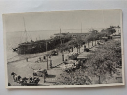 Victoria Pier, Hull, England, Old Cars, 1950 - Lincoln