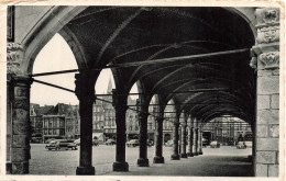 BELGIQUE - Ypres - Vue Sur La Grand'Place Avec Colonnade Des Halles - Carte Postale - Ieper
