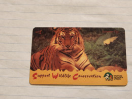 SINGAPORE-(94SIGA-0/b)-Sumatran Tiger-(227)($10)(94SIGA-301227)(tirage-600.000)(1/97)-used Card+1card Prepiad Free - Singapore