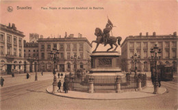 BELGIQUE - Bruxelles - Place Royale Et Monument Godefroid De Bouillon - Carte Postale Ancienne - Plazas