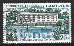 CAMEROUN. N°418 Oblitéré De 1966. Hôtel. - Hotels, Restaurants & Cafés