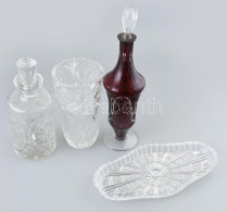 4 Darabos Kristály Tétel, Likőrös Palack, Tálca, Váza, Vegyes Méretben, Tálcán Apró Lepattanás. - Glass & Crystal