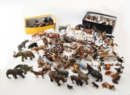 Óriási Schleich Játék Figura Gyűjtemény. Kb 160 Db Kisebb és Nagyobb Figura. Állatok, Sok Ló, Királyok, Házi és Vadállat - Otros & Sin Clasificación