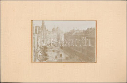 Cca 1900 A Budapesti Nagykörút A New York Palotával, Kartonra Kasírozott Fotó, Jó állapotban, 10×14 Cm - Autres & Non Classés