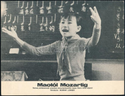 Cca 1981 ,,Maotól Mozartig" Című Amerikai Dokumentumfilm Egy Jelenete, 1 Db Produkciós Filmfotó (vitrinfotó, Lobbyfotó)  - Other & Unclassified