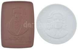 Német Demokratikus Köztársaság DN "Johann Sebastian Bach" Jelzett Meisseni Porcelán érem (51mm) + DN "J.W. Goethe" Jelze - Non Classificati