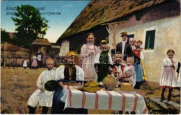** T2 Bánffyhunyad, Huedin; Család Népviseletben / Family In Folk Costume - Unclassified