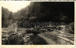 * T2/T3 Kovászna, Covasna; Megrongálódott Sínek A Székelyföldi "Szélkapunál" Kovászna Mellett / Damaged Railway Line. Ph - Ohne Zuordnung