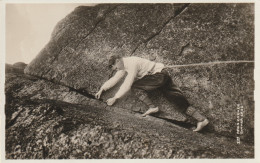 4924 47 Amen Corner, Gimmer Crag. Lake District. (Real Photograph)  - Escalada