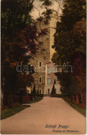 T2 1918 Lajtabruck, Bruck An Der Leitha; Schloss Prugg, Eingang Mit Römerturm / Kastély Bejárat A Római Toronnyal / Cast - Ohne Zuordnung