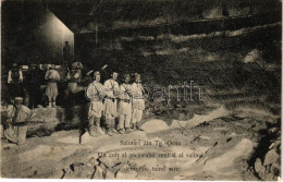 T2/T3 1930 Targu Ocna, Aknavásár; Un Colt Al Piciorului Central Al Salinei Detinutii Taind Sare / Salt Mine, Prisoners C - Non Classificati