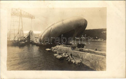 * T2/T3 A Pola Felett Lelőtt Citta Di Jesi Olasz Léghajó Maradványai, Osztrák-magyar Haditengerészet Matrózai / WWI Aust - Non Classés