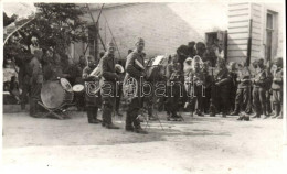 * T1/T2 II. Világháborús Katonai Lap Kárpátaljáról, Katonai Zenekar / WWII Military Postcard From Zakarpattia Oblast, Mu - Ohne Zuordnung