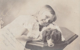 T2/T3 1904 Girl With Dog, Photo (fl) - Ohne Zuordnung