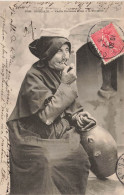 FOLKLORE - Costumes - Morlaix - Vieille Porteuse D'eau à La Fontaine - Carte Postale Ancienne - Trachten