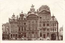 BELGIQUE - Bruxelles - La Grand Place (Côté Sud Ouest) - Carte Postale Ancienne - Piazze