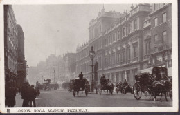 United Kingdom PPC London. Royal Academy. Piccadelly Horse Carriages 'Glosso' 'London' 5612, Ser. 111. 1909 (2 Scans) - Piccadilly Circus