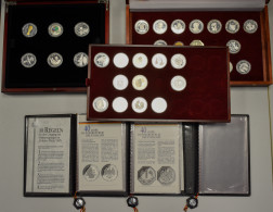Medaillen Deutschland: Zwei Kassetten Mit Modernen Medaillen, Dabei 29 X Aus Der - Autres & Non Classés