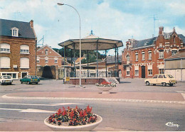 SOLESMES - La Place Du Maréchal Foch  - Solesmes