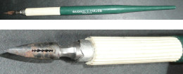 Rare Ancien Porte-plume En Bois Laqué Et Grip Plastique, Baignol & Farjon, France - Pens