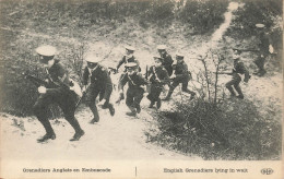 MILITARIA - Grenadiers Anglais En Embuscade - Carte Postale Ancienne - Sonstige & Ohne Zuordnung