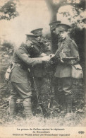 MILITARIA - Le Prince De Galles Rejoint Le Régiment De Grenadiers - Carte Postale Ancienne - Sonstige & Ohne Zuordnung