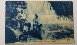 Mittel-Kongo, Moyen-Congo, Foulakary Wasserfall, 2 Weiße Mit Tropenhelm, 1920 - Congo Français