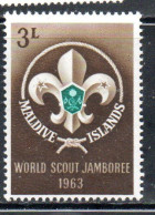 MALDIVES ISLANDS ISOLE MALDIVE BRITISH PROTECTORATE 1963 BOY SCOUT JAMBOREE SCOUTISM EMBLEM 3L  MNH - Maldive (...-1965)