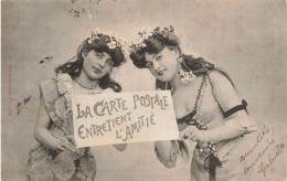 FANTAISIES - La Carte Postale Entretient L'amitié - Femmes - Carte Postale Ancienne - Other & Unclassified