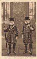 ROYAUME UNI - Tower Of London - Head Warder And Yeoman Gaoler In State Dress - Carte Postale Ancienne - Other & Unclassified