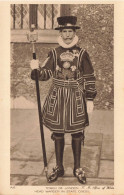 ROYAUME UNI - Tower Of London - Head Warder In State Dress - Carte Postale Ancienne - Autres & Non Classés