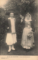 COUPLES - Au Pays Des Paludiers - Le Jour Des Accordailles - Carte Postale Ancienne - Couples