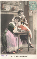 FANTAISIES - La Lettre De L'absent - Deux Femmes Assises Pensant à La Lettre - Colorisé - Carte Postale Ancienne - Mujeres