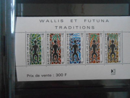 WALLIS-ET-FUTUNA YT BF 5 TRADITIONS** - Blocks & Kleinbögen