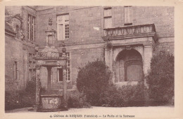 29 SAINT-VOUGAY PLOUNEVEZ-LOCHRIST    -Chateau De Kerjean- Le Puits Et La Terrasse TB PLAN Env. 1920.   RARE - Lesneven