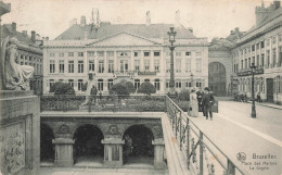 BELGIQUE - Bruxelles - Place Des Martyrs - La Crypte - Carte Postale Ancienne - Expositions Universelles