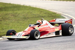 Voitures De Course F1 - Ferrari 312T2  (1977) - Pilote: Niki Lauda (AUT) - 15x10cms PHOTO - Grand Prix / F1