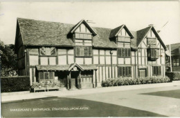 STRATFORD-UPON-AVON WARWICKSHIRE Shakespeare's Birthplace  - Stratford Upon Avon