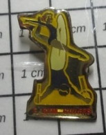 411H  Pin's Pins / Beau Et Rare / SPORTS / CLUB GYMNASTIQUe GUILeRS - Gymnastique