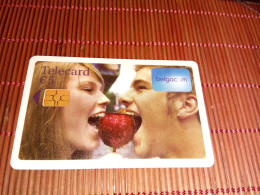 Phonecard Belgium APPLE USED LOW ISSUE RARE - With Chip