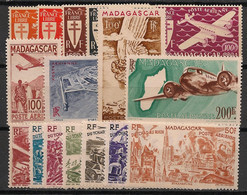 MADAGASCAR - 1943-46 - Poste Aérienne PA N°YT. 55 à 71 - Complet - Neuf * / MH VF - Luchtpost