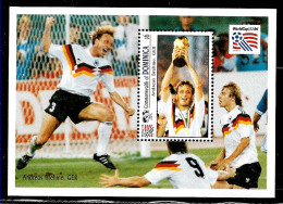 #9070 DOMINICA 1993 SPORTS FOOTBALL SOCCER WORLD CUP 94 GERMAN PLAYERS YV BL 246 - 1994 – USA