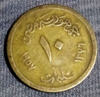 EGYPT , 10 MILLIÈMES , 1957 - 1376 , KM 381 ,agouz - Egypte