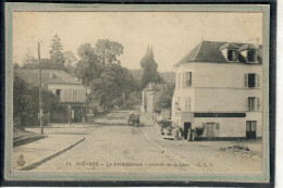 CPA - BIEVRES (91) - Le Petit-Bièvres , Aspect De L'arrivée De La Gare Au Début Du Siècle - Bievres