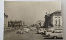 Berlin-Hauptstadt Der DDR, Unter D. Linden, Diverse Alte PKW Wartburg U. Trabant, 1964 - Mitte